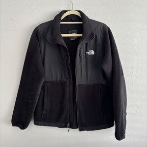 The North Face Women's Black Denali Fleece Zip-Up Jacket